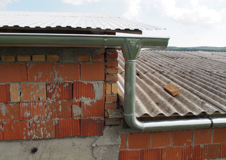 Nachher Fertiges Regenrinnensystem